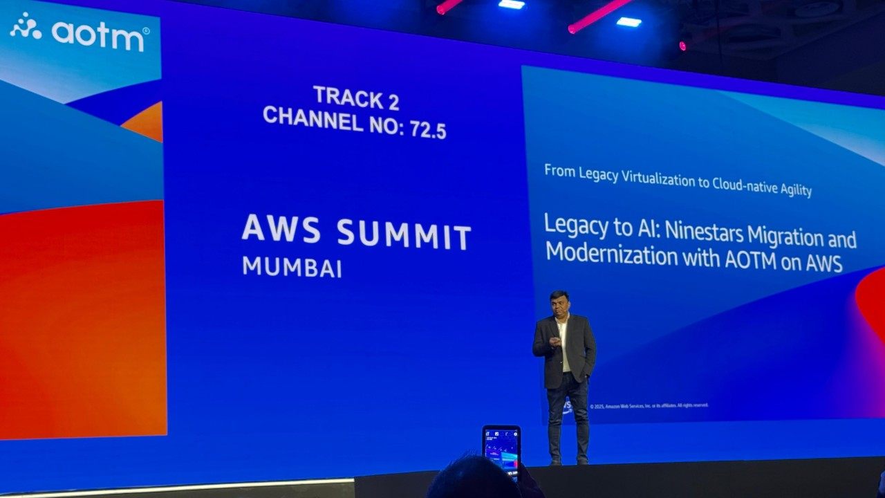 Prashant Akhawat presenting at AWS Summit Mumbai 2025.